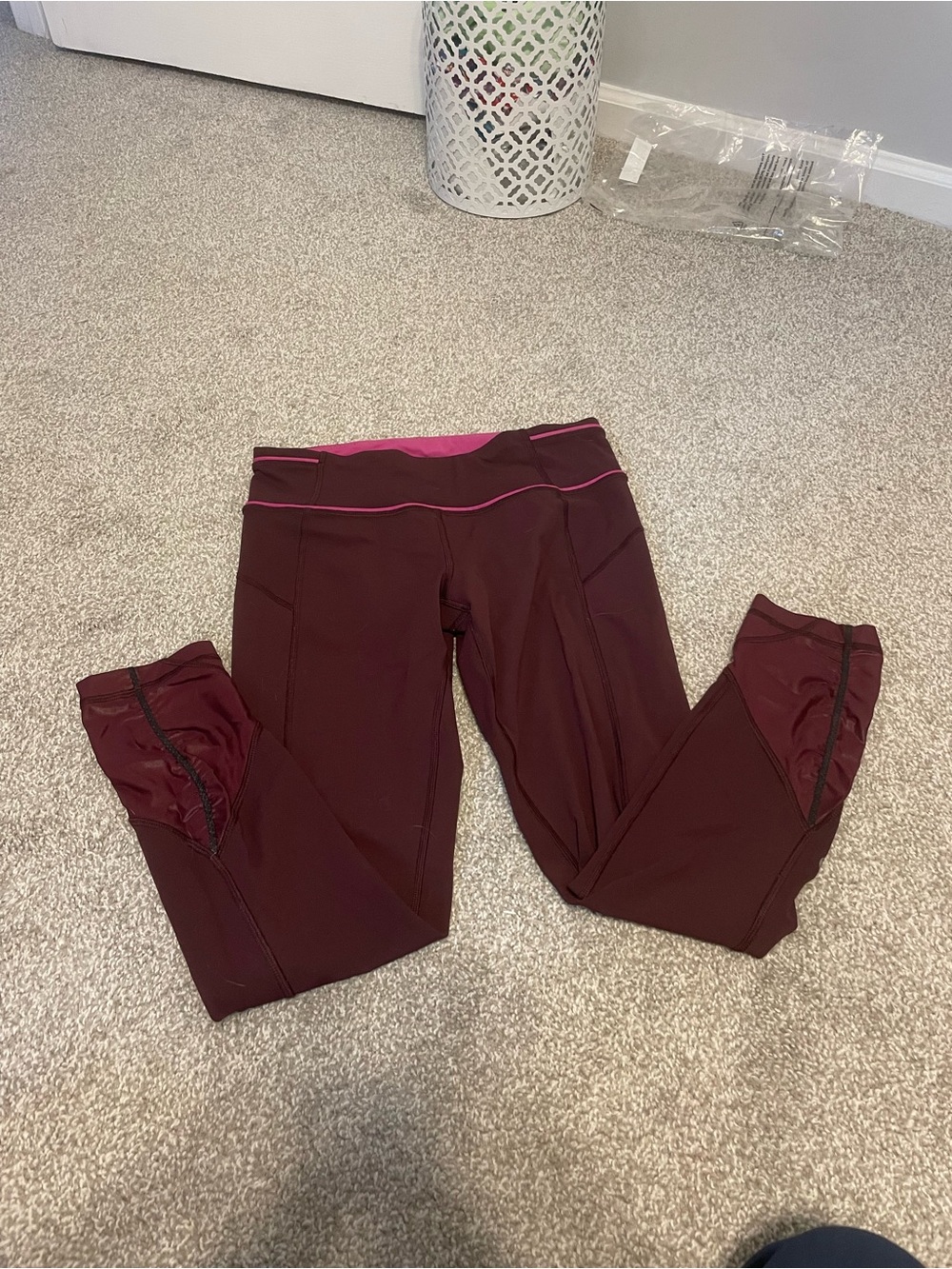 Lululemon Pace Queen Tights Dark Raspberry Leggings Size 6 Bordeaux Drama